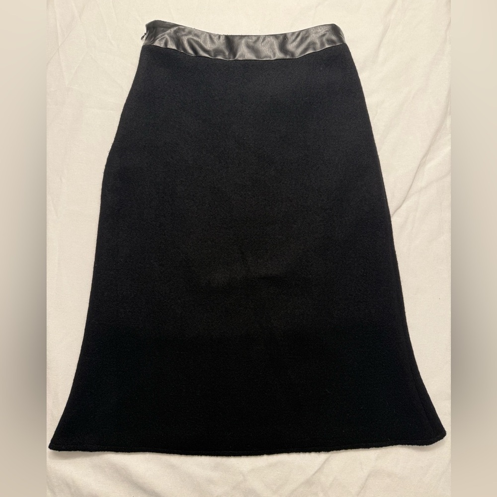 Women’s Wool Skirt with faux leather detail